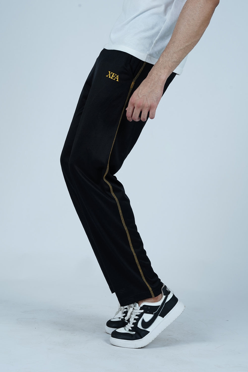 Stay cool this summer with lightweight men’s trousers. Breathable fabric ideal for hot weather in Pakistan.