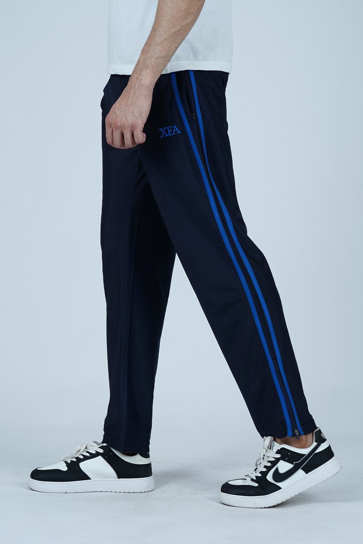 Urban streetwear trousers for men. Trendy fits designed for Gen Z fashion lovers