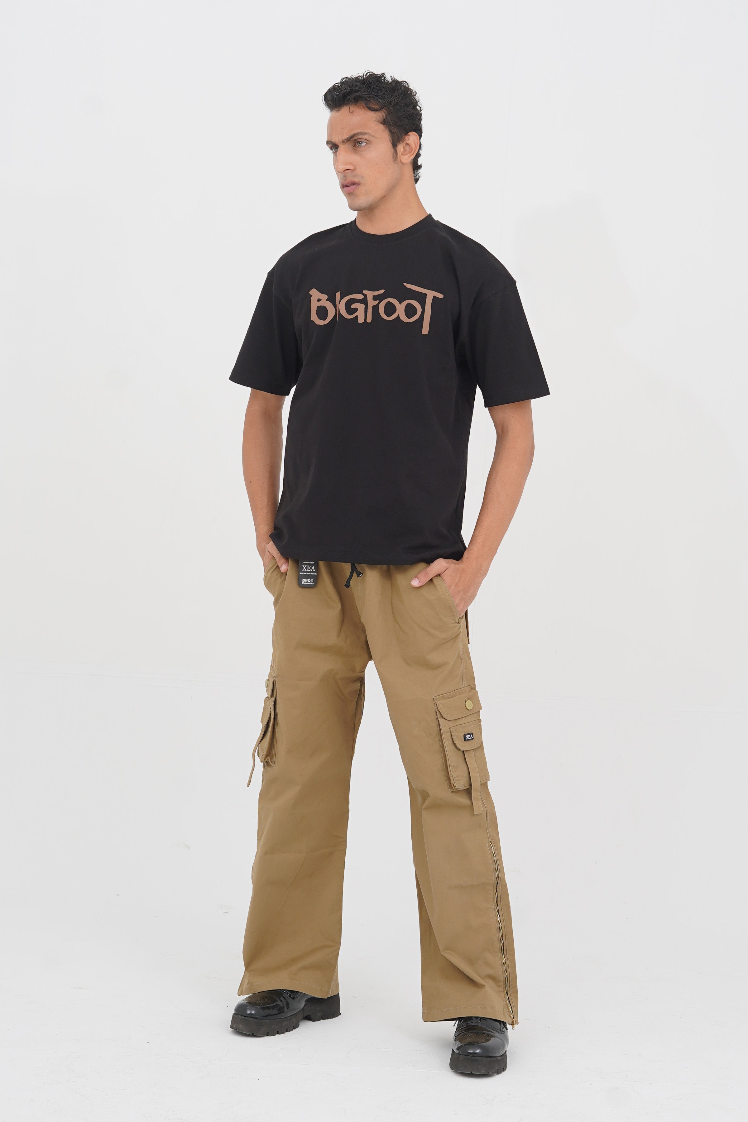 xea clothing, unisex, oversized, streetwear, loose bottom, baggy, loose fit, cargo buy online in Pakistan.