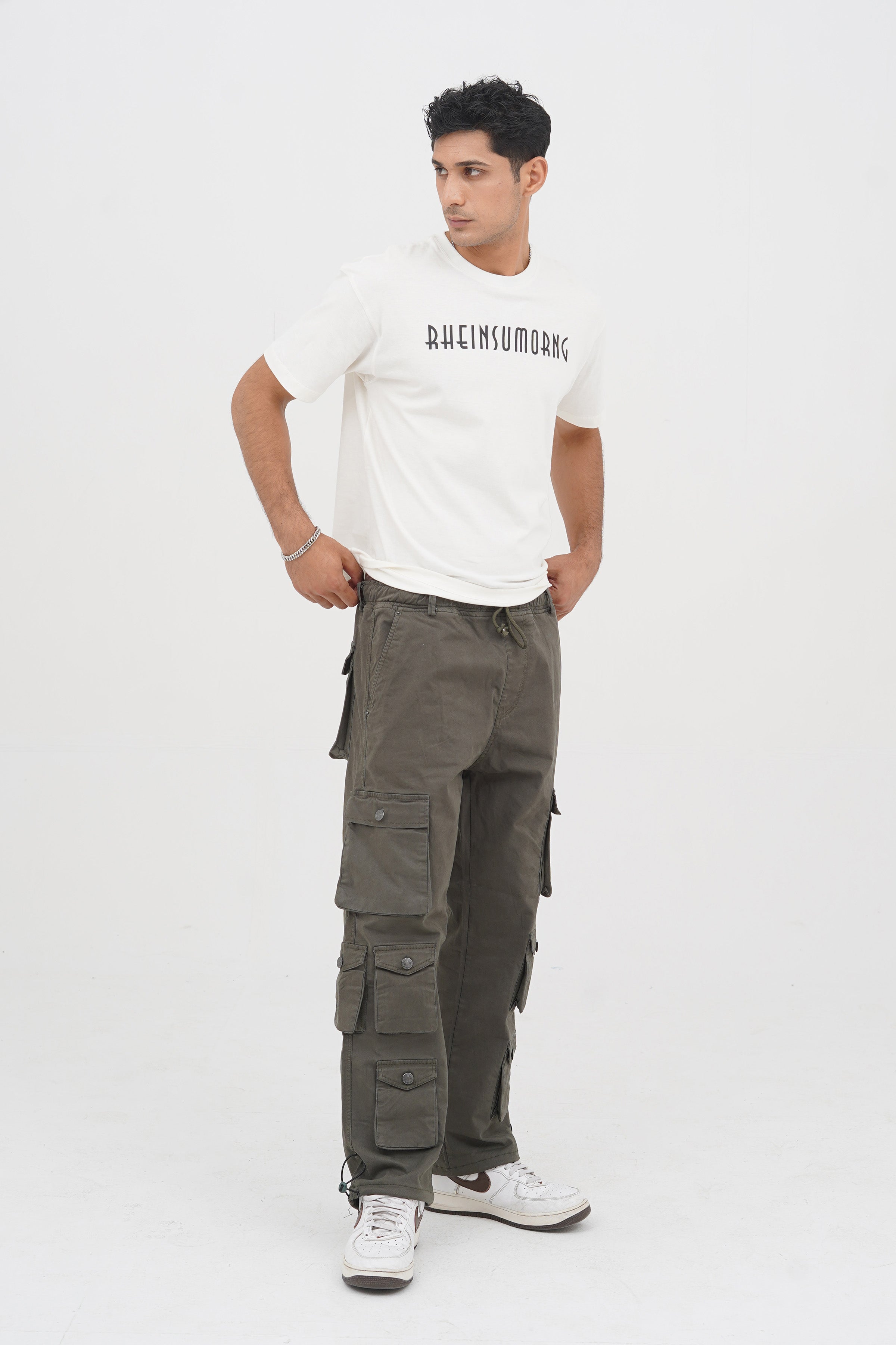 xea clothing, unisex, oversized, streetwear, loose bottom, baggy, loose fit, cargo, pants, trousers buy online in Pakistan.