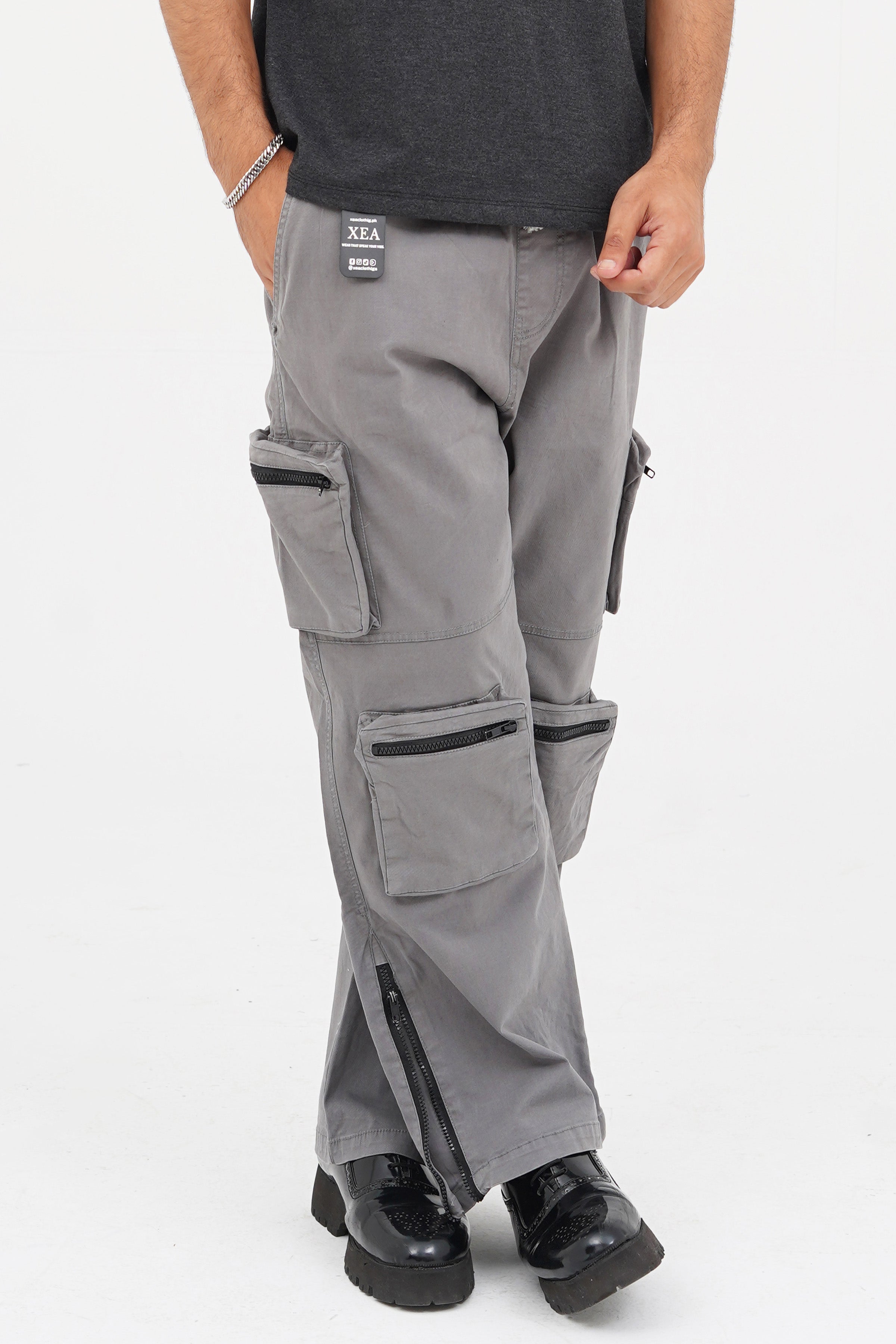 xea clothing, unisex, oversized, streetwear, loose bottom, baggy, loose fit, cargo, pants, trousers buy online in Pakistan.