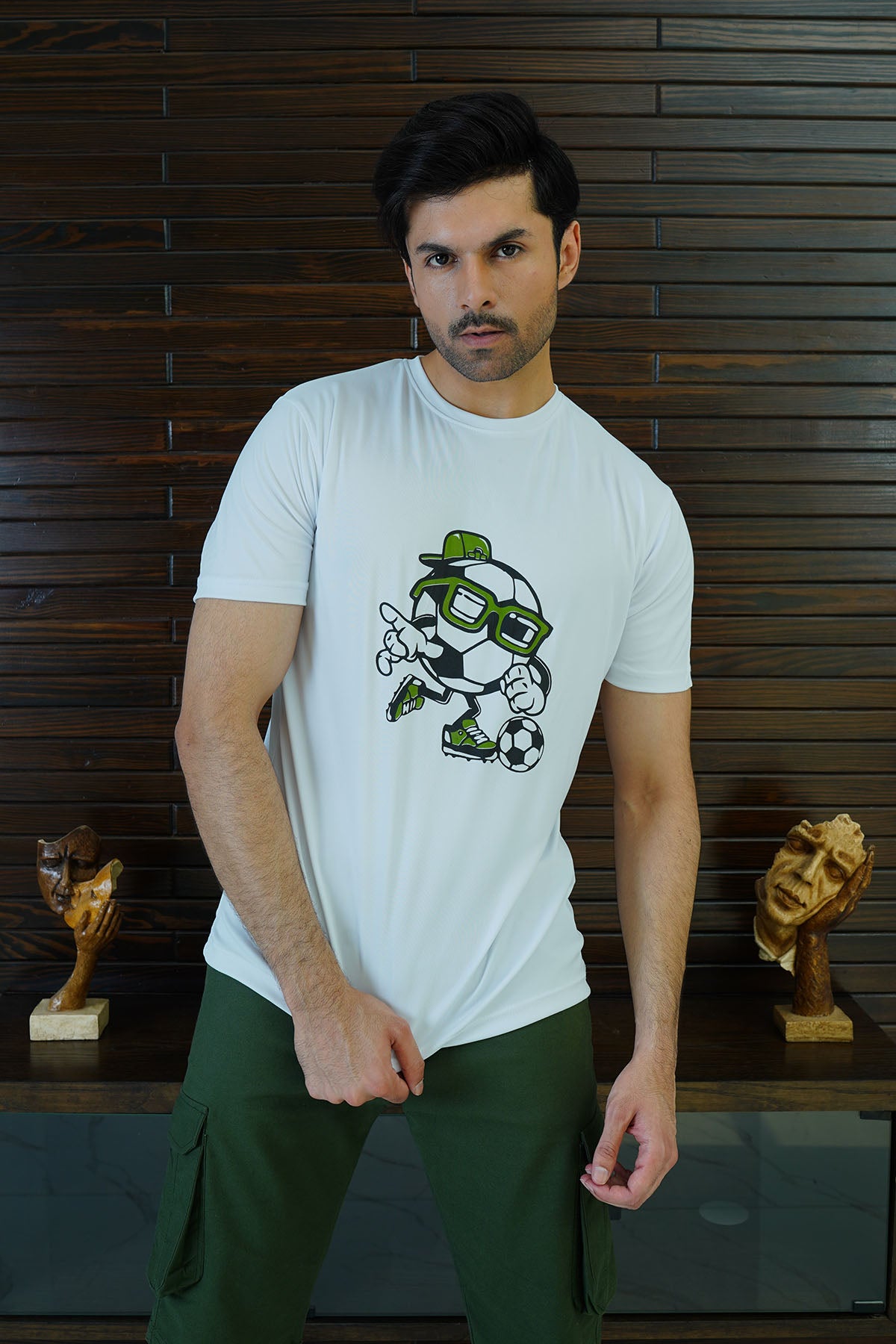-  White Graphic T-Shirt - Xea Clothing