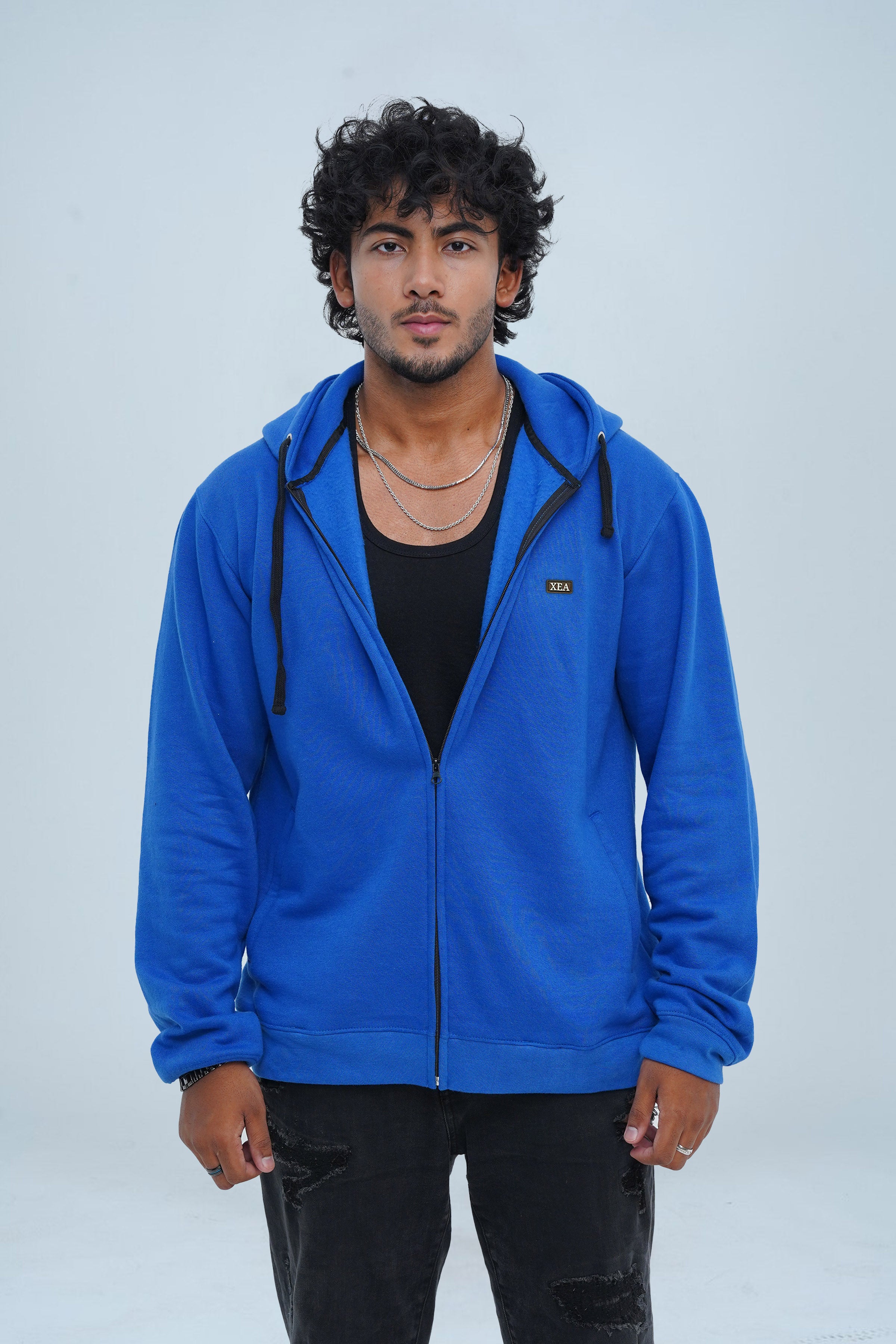 Xea royal blue zip up hoodie for men will keep you warm and looking fashionable. You can choose to zip it up or leave it open, depending on your personal style.