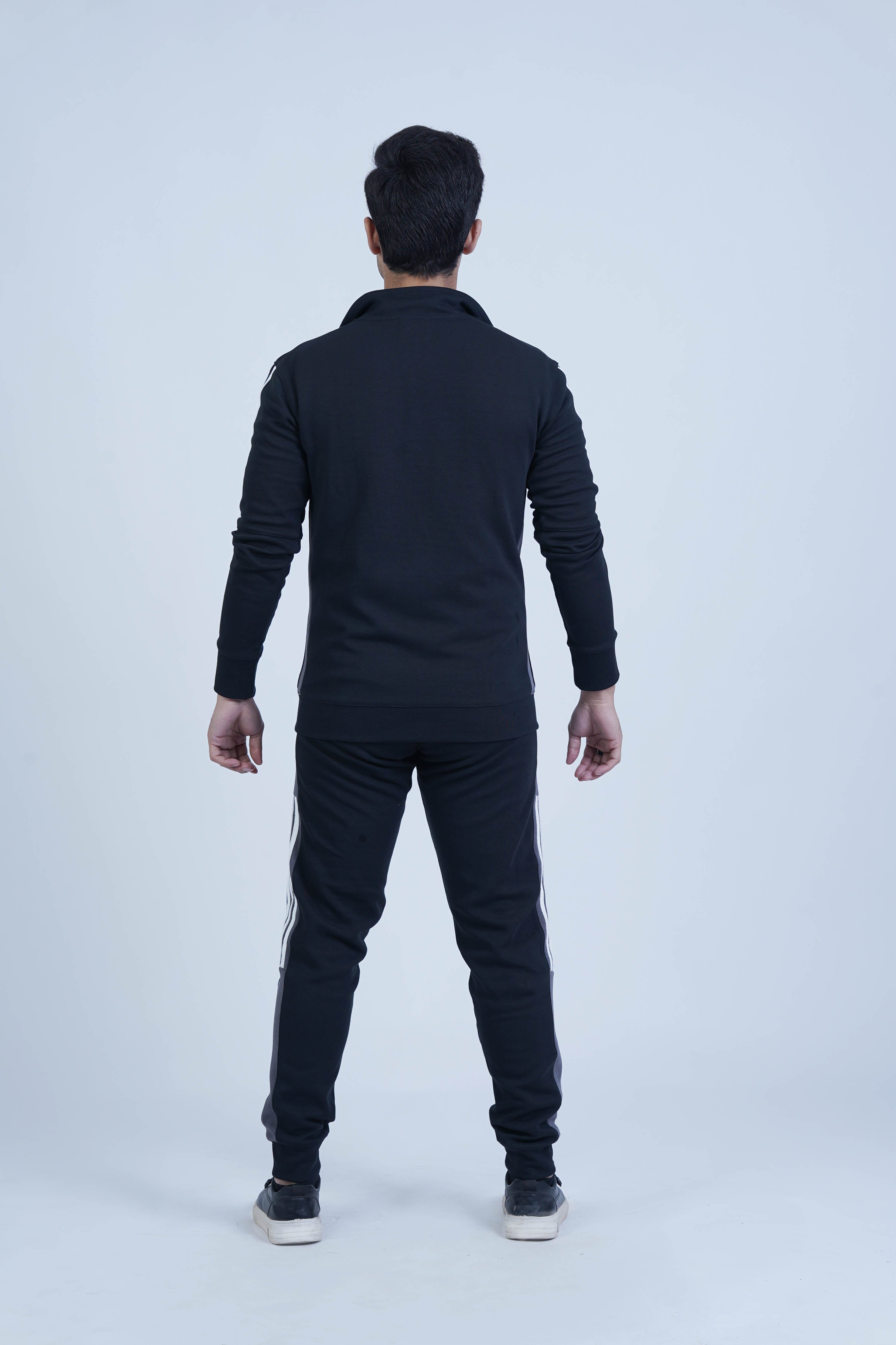 The Xea Dynamic Pro Tracksuit for Men