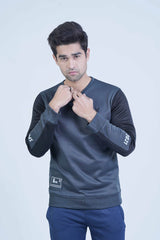 Take your style to new heights with this bold Contrast Sleeves Sweatshirt Grey for men! Embrace fashion's excitement with striking sleeves, perfect for modernizing your wardrobe. Elevate your casual look with jeans or joggers for a dynamic and chic outfit. -  Contrast Sleeves Sweatshirt Grey - Xea Clothing -  Contrast Sleeves Sweatshirt Grey - Xea Clothing