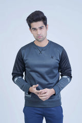 Take your style to new heights with this bold Contrast Sleeves Sweatshirt Grey for men! Embrace fashion's excitement with striking sleeves, perfect for modernizing your wardrobe. Elevate your casual look with jeans or joggers for a dynamic and chic outfit. -  Contrast Sleeves Sweatshirt Grey - Xea Clothing -  Contrast Sleeves Sweatshirt Grey - Xea Clothing
