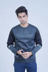 Take your style to new heights with this bold Contrast Sleeves Sweatshirt Grey for men! Embrace fashion's excitement with striking sleeves, perfect for modernizing your wardrobe. Elevate your casual look with jeans or joggers for a dynamic and chic outfit.