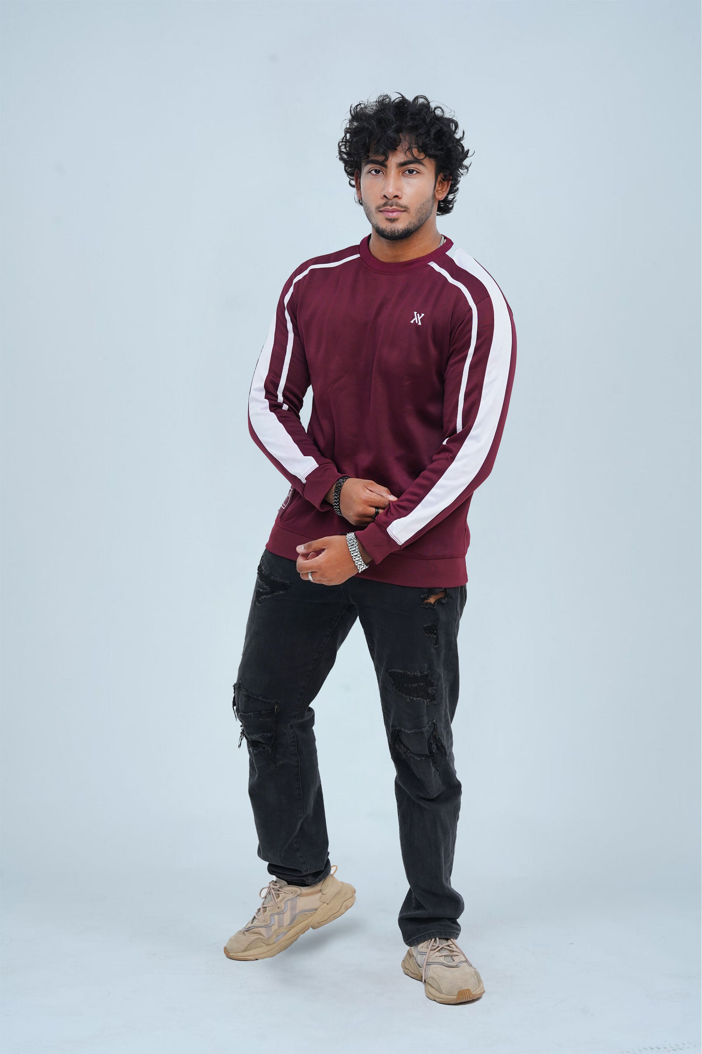 Men's Bold Maroon Streetwear Sweatshirt, combining a vibrant color and modern fit for street fashion enthusiasts