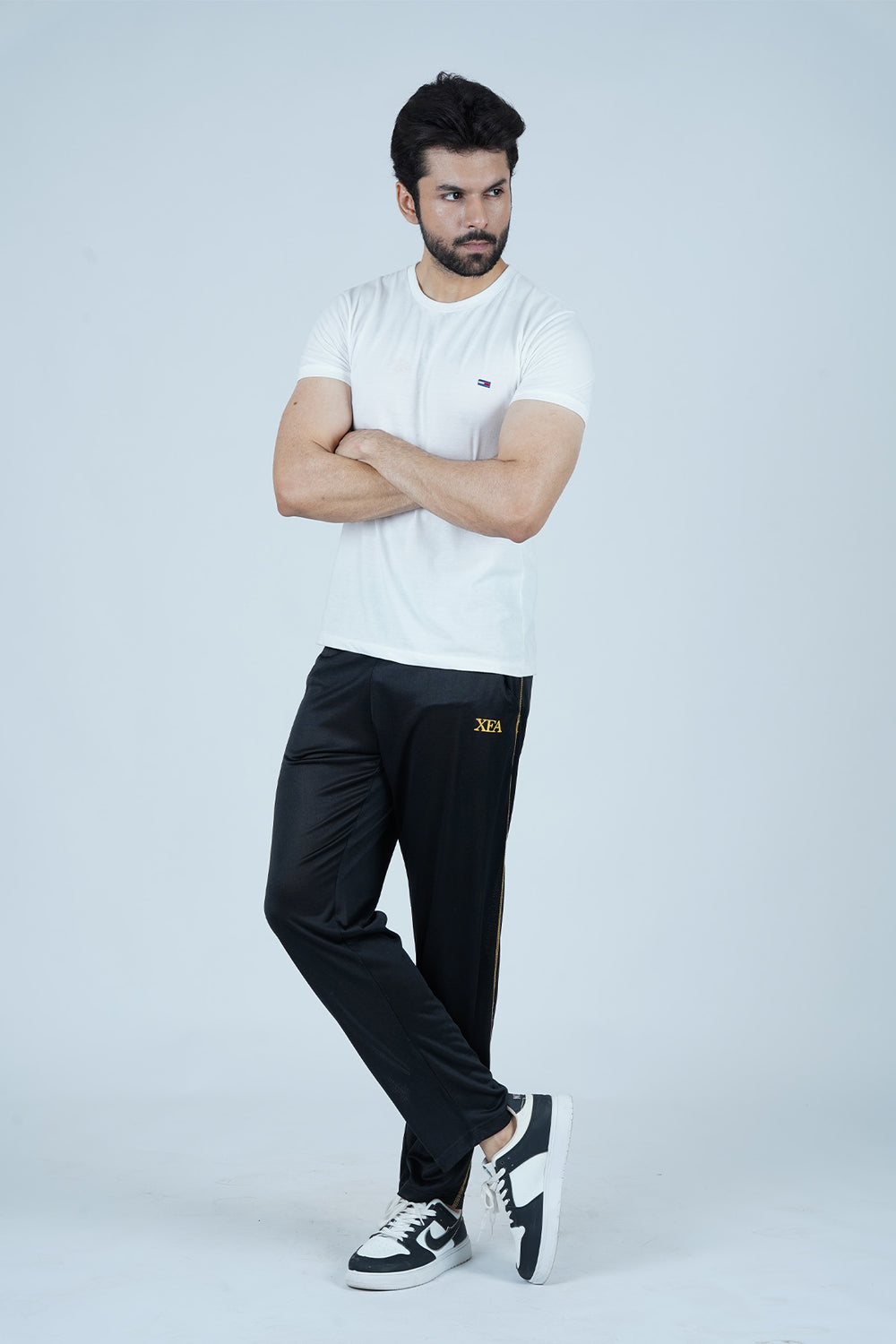 Stay cool this summer with lightweight men’s trousers. Breathable fabric ideal for hot weather in Pakistan.