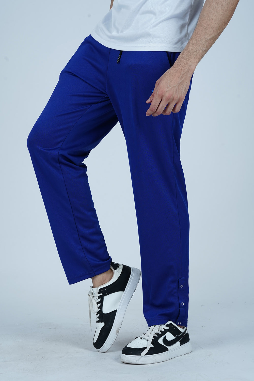 Mens smart casual trousers for men designed for office and everyday style. Clean look with premium comfort.
