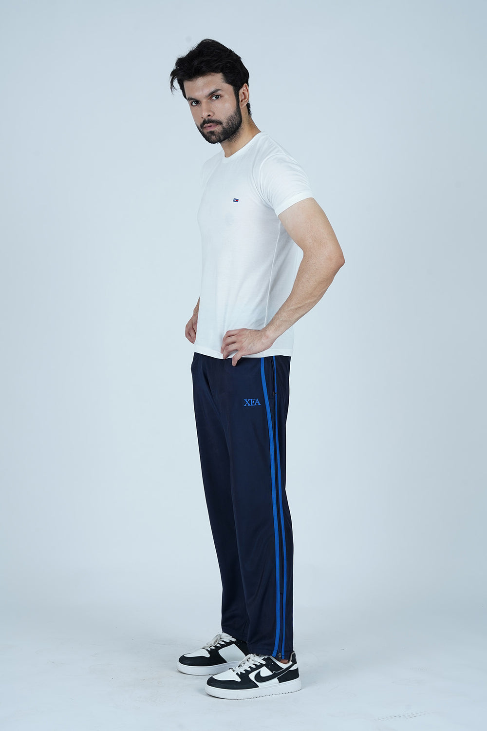 Urban streetwear trousers for men. Trendy fits designed for Gen Z fashion lovers