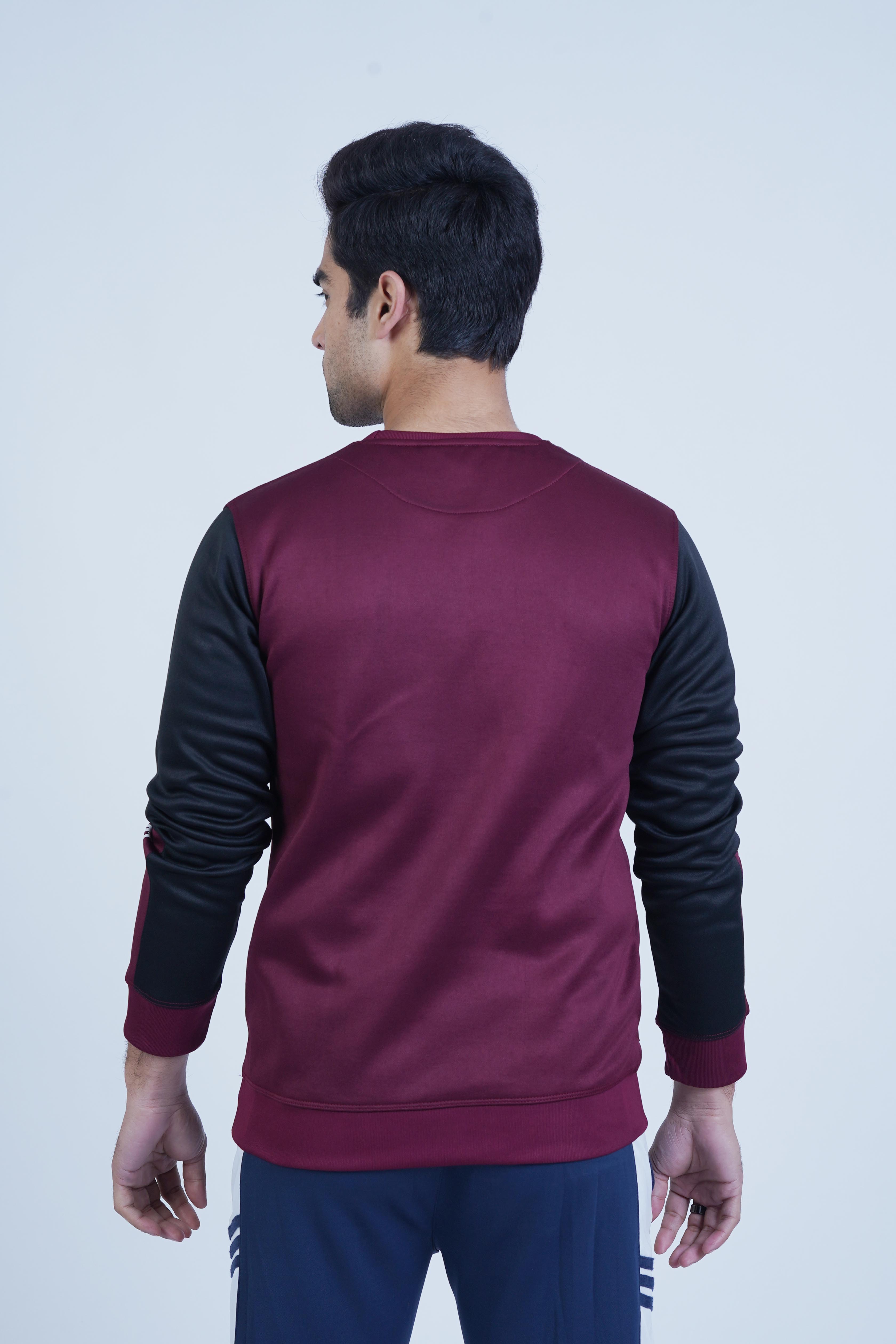 Become a style icon with this vibrant Contrast Sleeves Sweatshirt Maroon for men! Embrace bold fashion with striking sleeves, perfect for a modern wardrobe. Elevate your look with jeans or joggers for a dynamic and chic outfit.