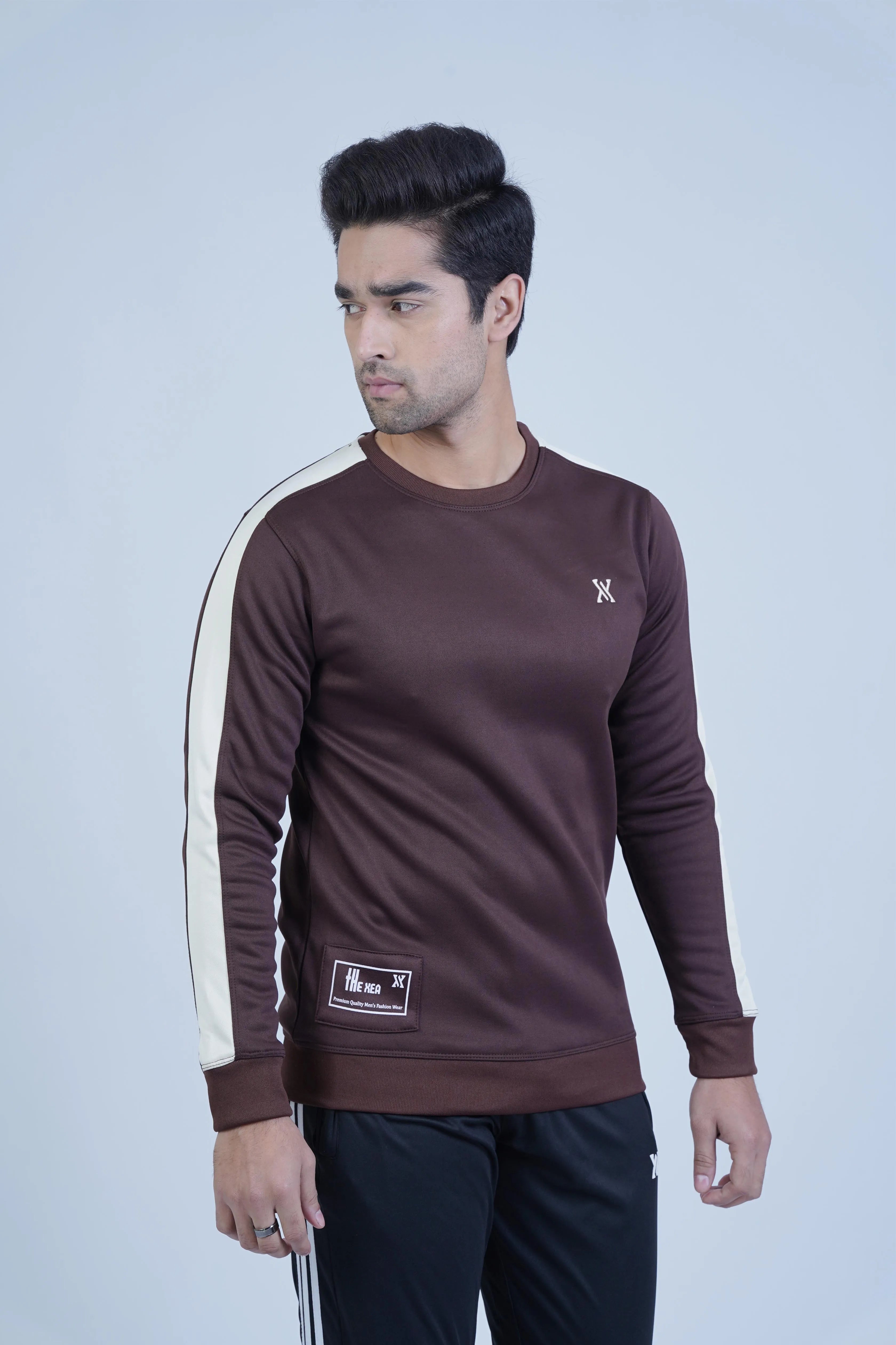 Stay warm and stylish this winter with our men's Brown Sweatshirt! Made from quality materials and featuring a striking white sleeve panel, it's the perfect addition to your wardrobe. -  Bold Sleeves Brown Sweatshirt - Xea Clothing -  Bold Sleeves Brown Sweatshirt - Xea Clothing