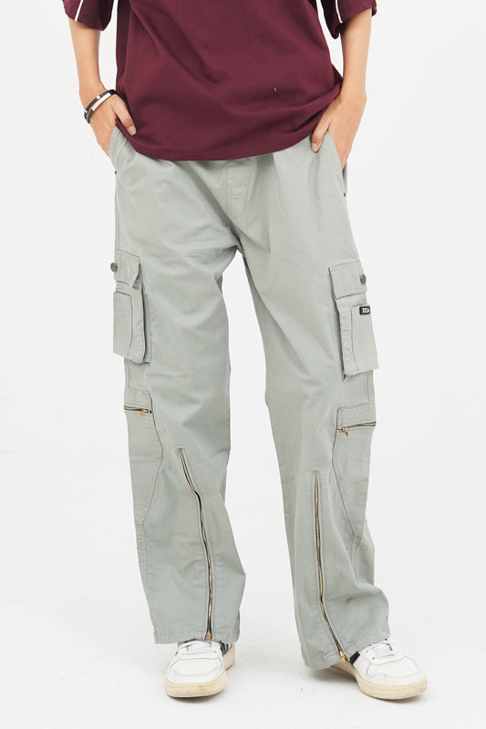 baggy cargo trousers for men streetwear style with utility pockets and loose fit 2400